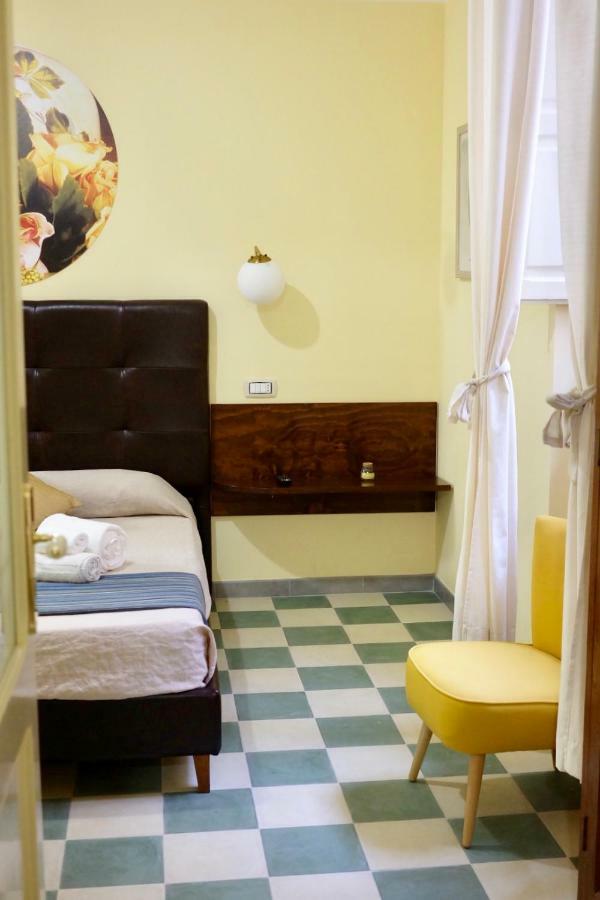 4 Balconi Liberty Apartments Lecce Exterior foto